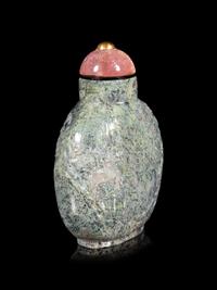 A Chinese Carved Moss Agate Snuff Bottle