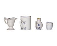 A Group Of Four Chinese Export Porcelain Items Decorated With The “Arms Of New York”