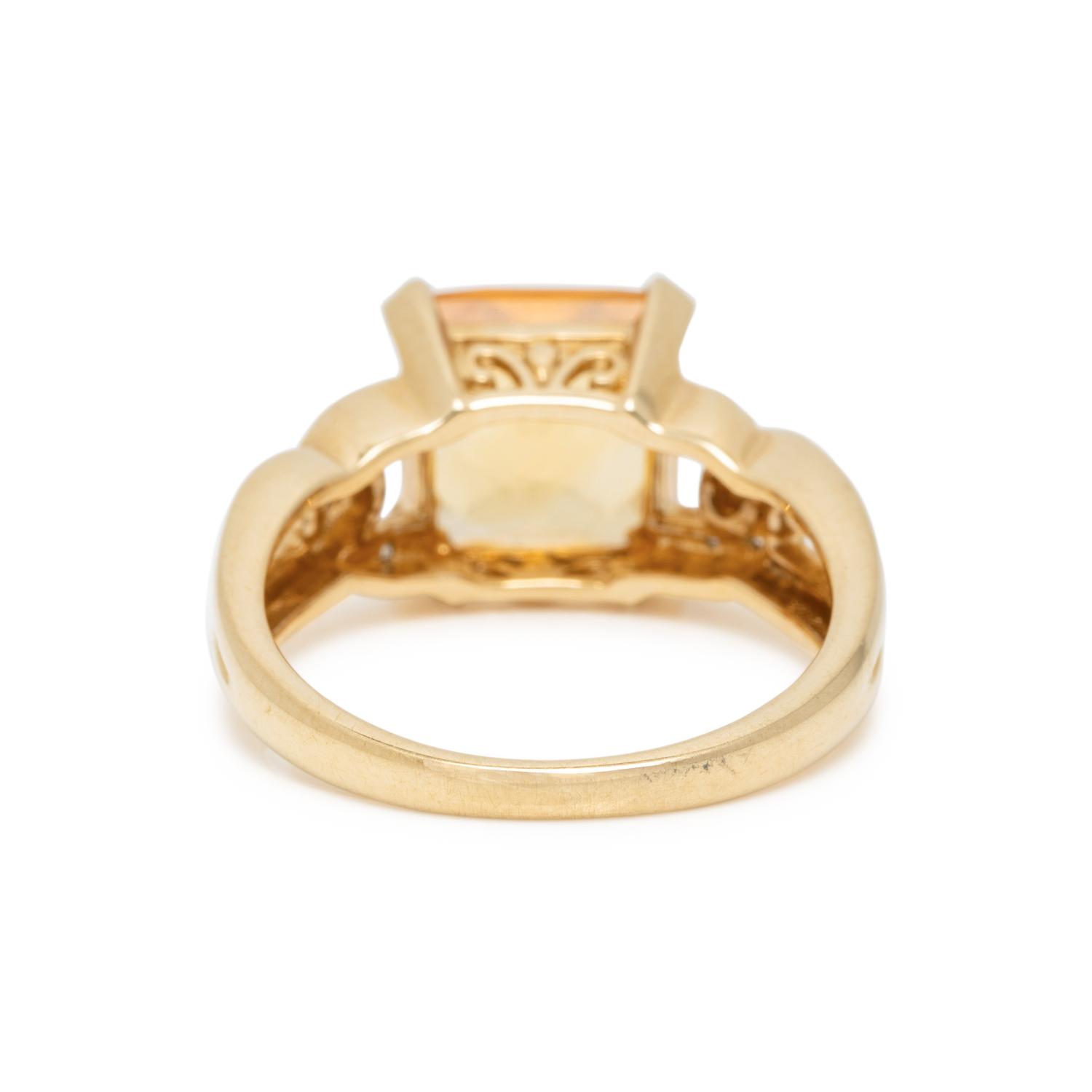 COLLECTION OF YELLOW GOLD AND CITRINE JEWELRY
