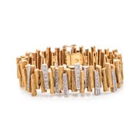 18K YELLOW GOLD AND DIAMOND SURPRISE WRISTWATCH