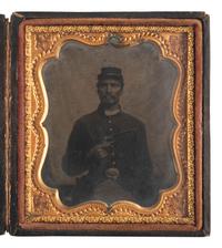 [CIVIL WAR]. A group of 2 tintypes of Union soldiers, incl. full plate and sixth plate portraits.