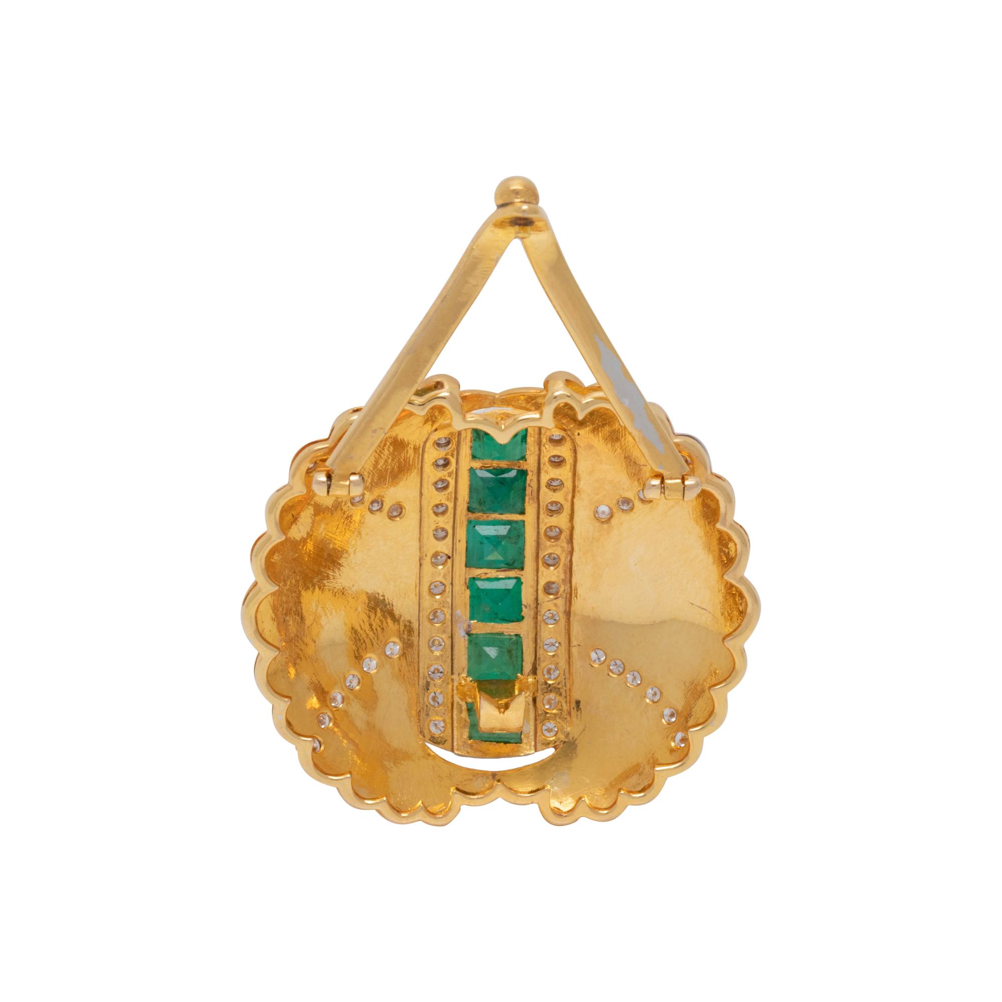 YELLOW GOLD, EMERALD AND DIAMOND PENDANT