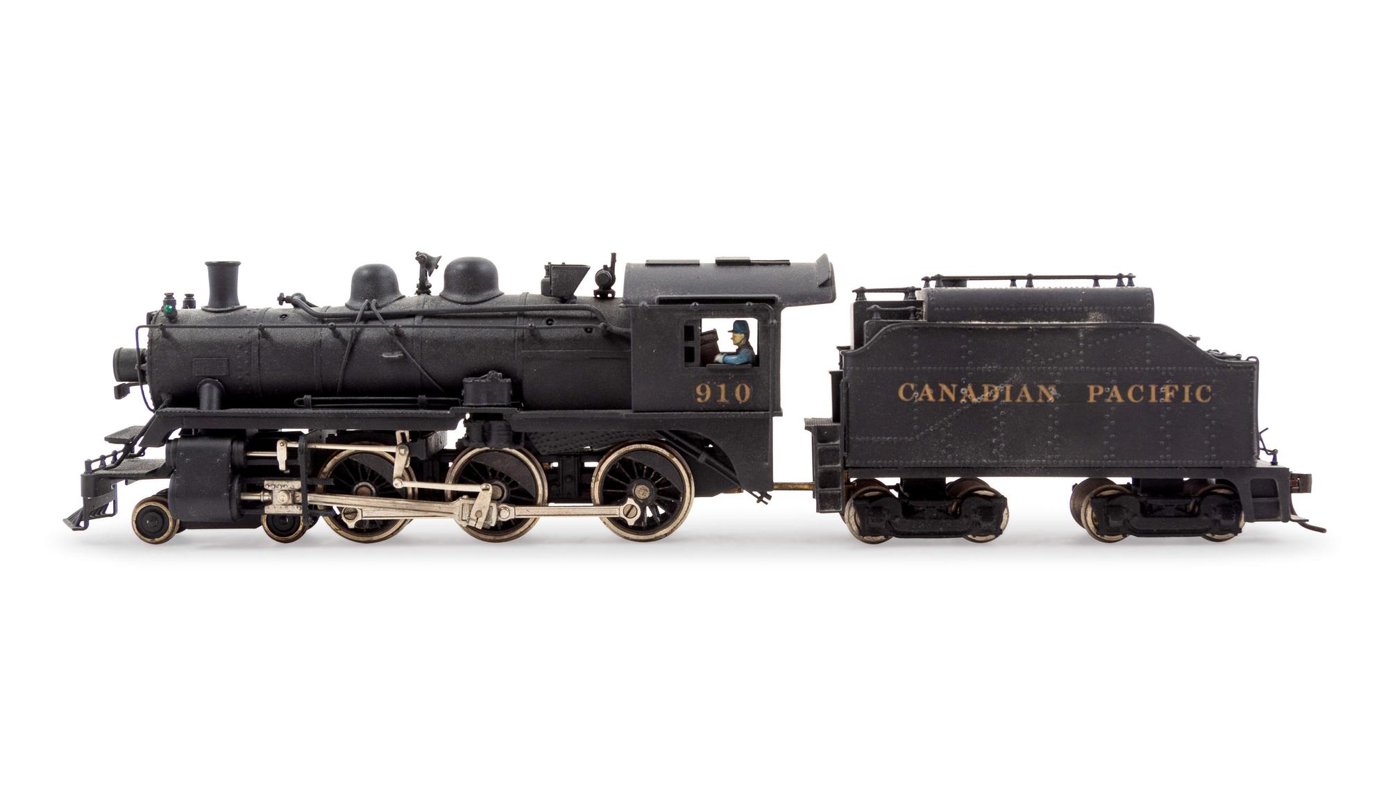 A United Scale Models HO-Gauge Canadian Pacific 4-6-0 Locomotive and Tender