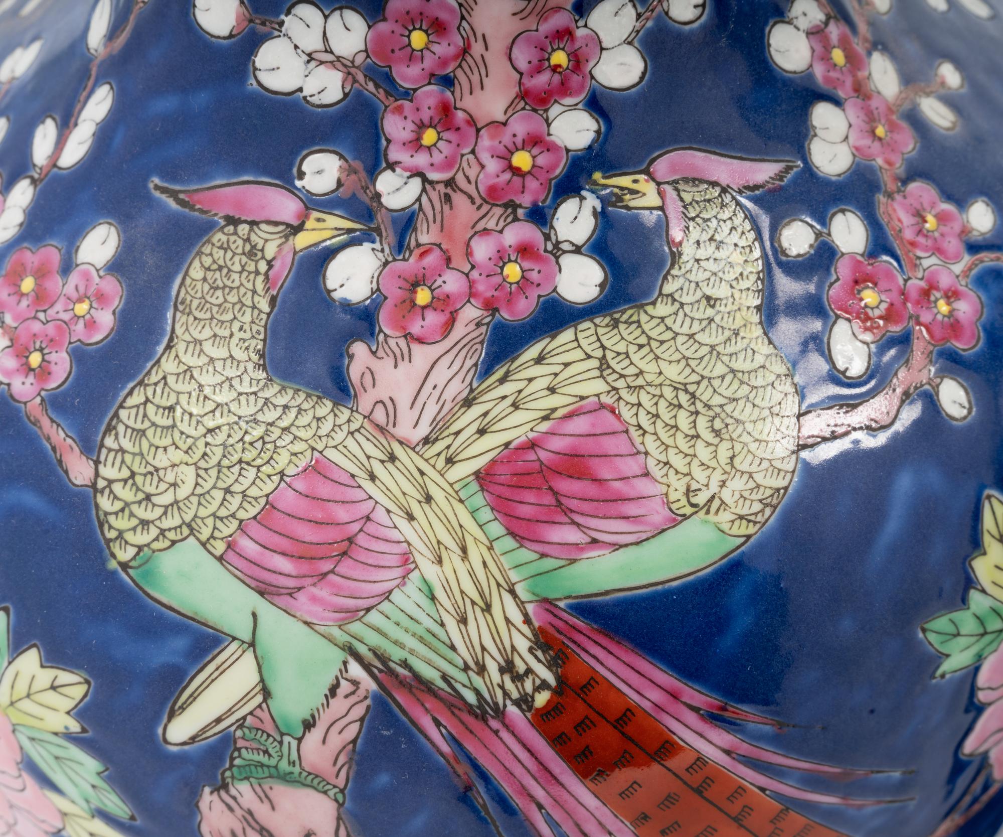 A Pair of Chinese Export Porcelain Vases