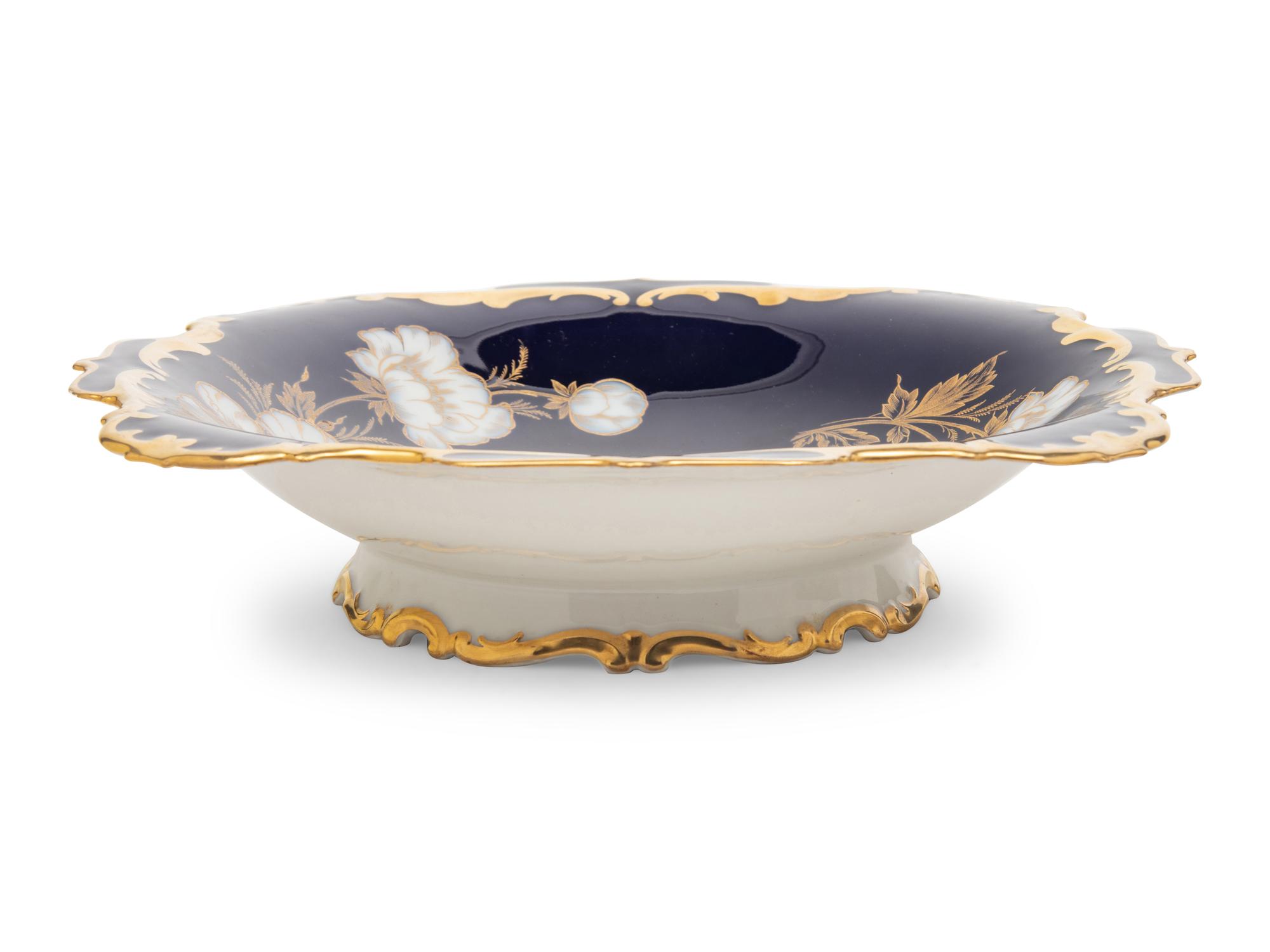 A Hutschenreuther Porcelain Dessert Service