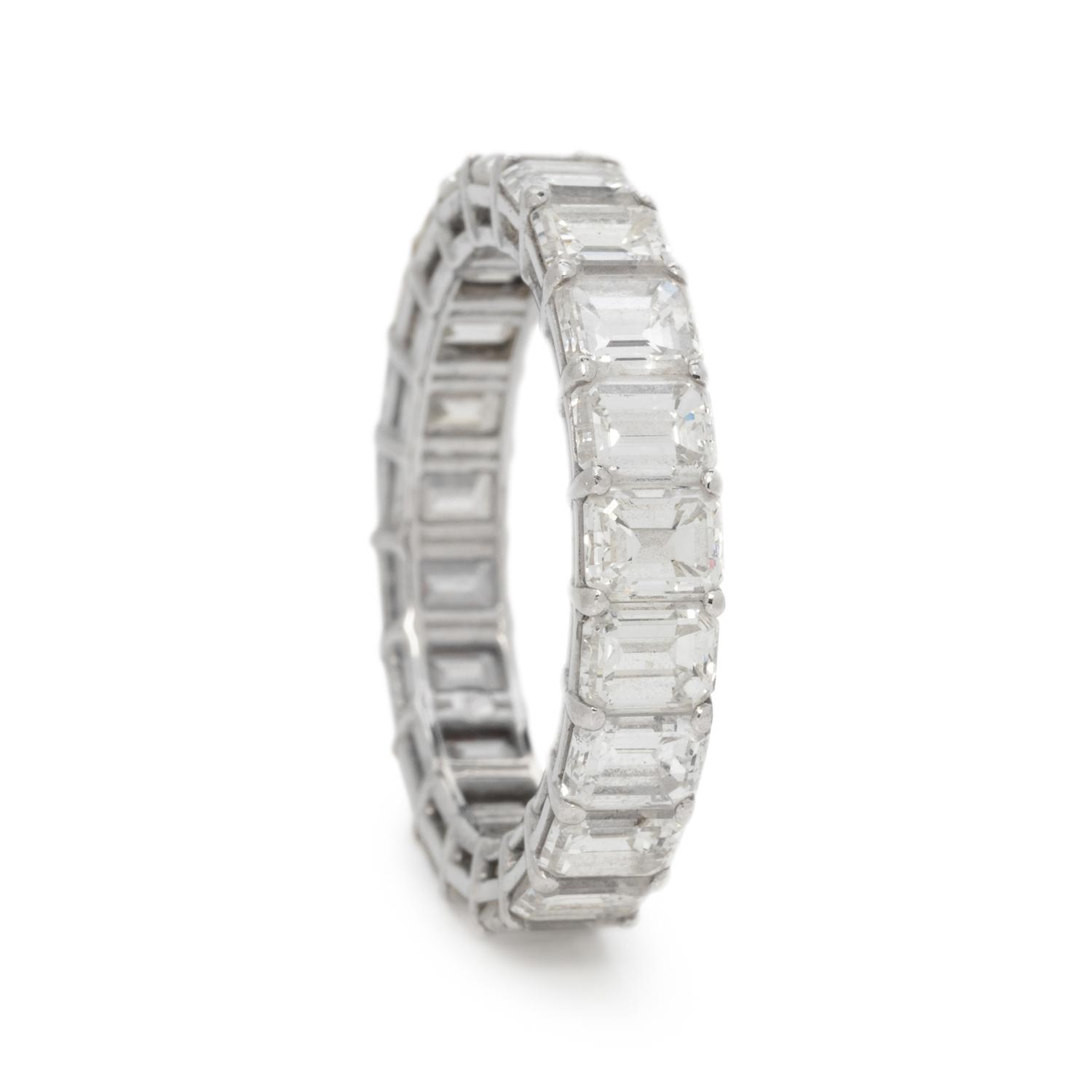 DIAMOND ETERNITY BAND