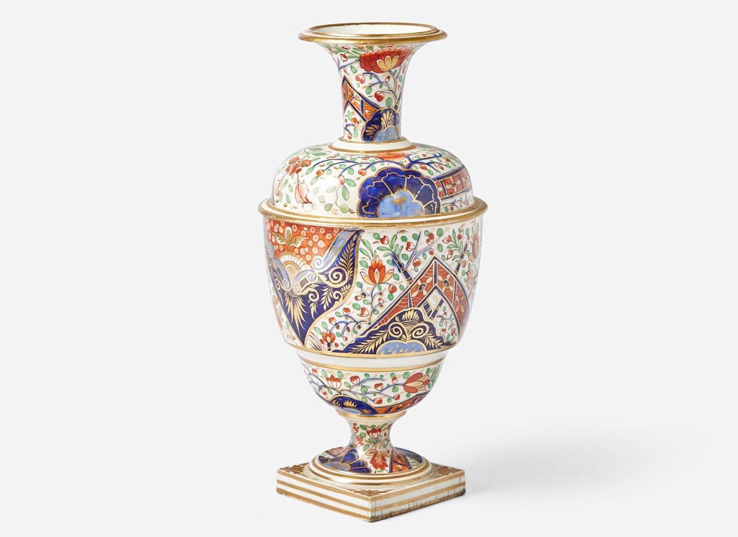 A Royal Crown Derby Vase, UK, circa 1800-1820s