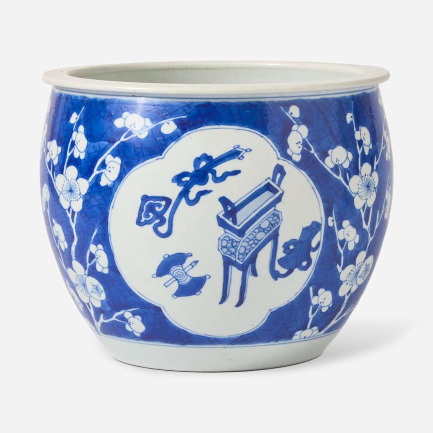 A Chinese blue and white small jardinière and two vases 青花小花盆及花瓶兩隻 Kangxi period and later ? ?? ???
