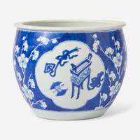 A Chinese blue and white small jardinière and two vases 青花小花盆及花瓶兩隻 Kangxi period and later ? ?? ???