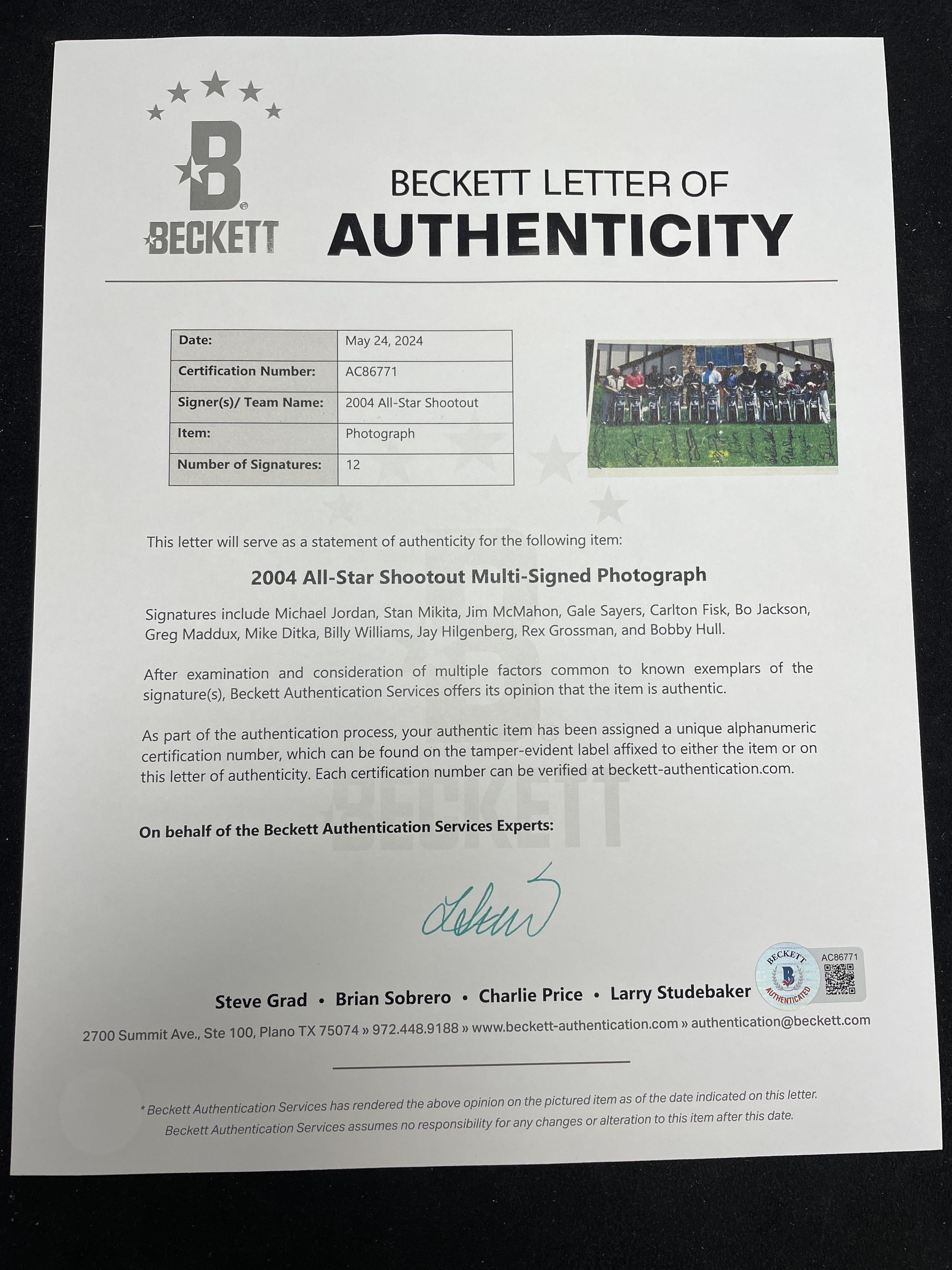 A 2004 Chrysler Golf Shootout Chicago Sports Stars Multi Signed Autograph Photo Including Michael Jordan (Beckett Authentication Services)