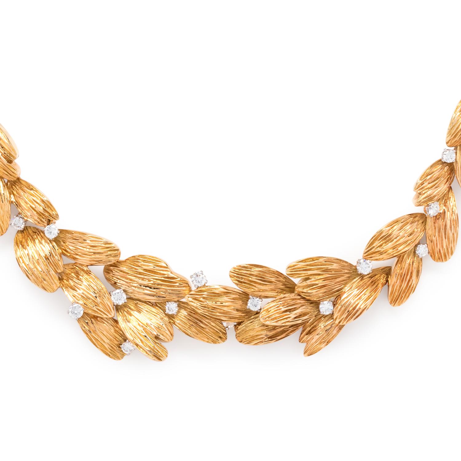 SPRITZER & FUHRMANN, YELLOW GOLD AND DIAMOND NECKLACE