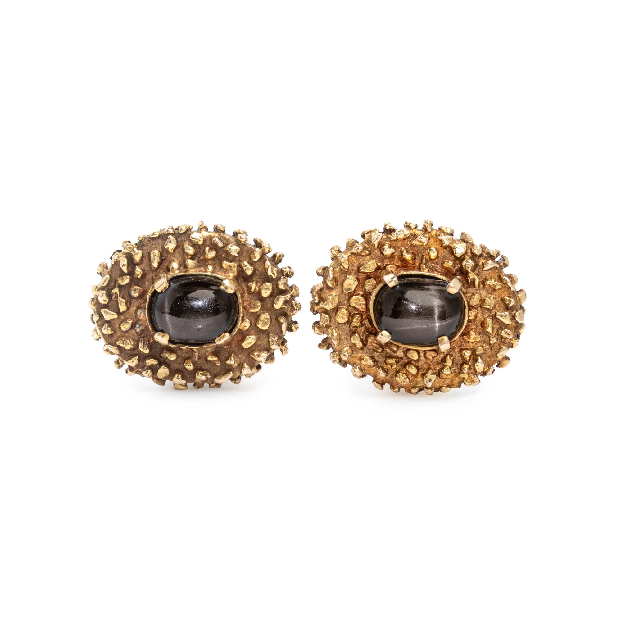La Triomphe, Star Diopside and Yellow Gold Cufflinks