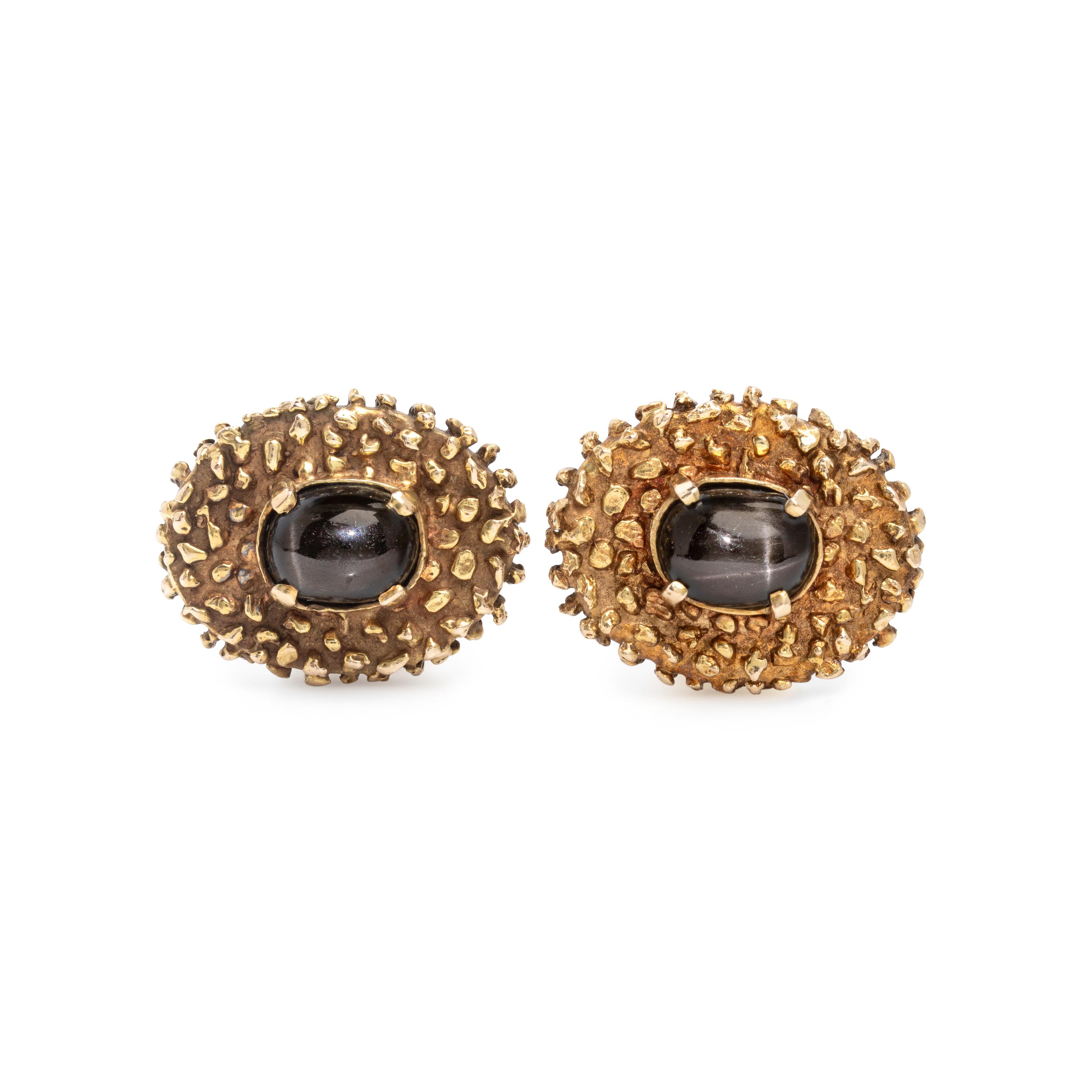 La Triomphe, Star Diopside and Yellow Gold Cufflinks