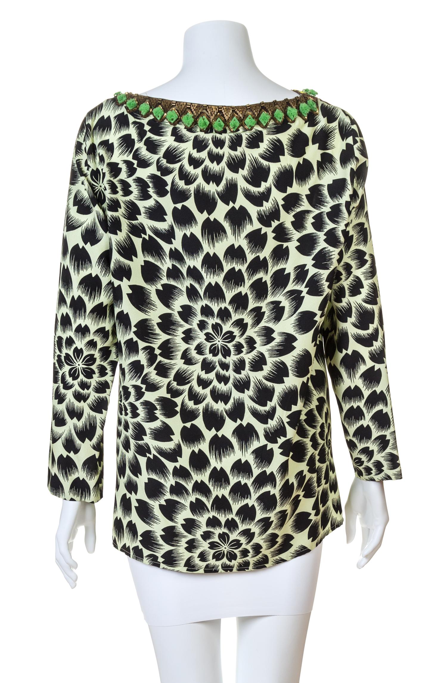 An Etro Green and Black Silk Print Blouse, Size 44.