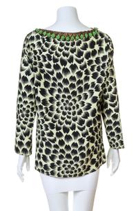 An Etro Green and Black Silk Print Blouse, Size 44.