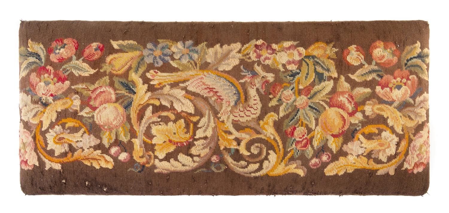 A French Carved Walnut Window Seat Height 21 x width 45 x depth 21 inches. — EARLY 20TH CENTURY