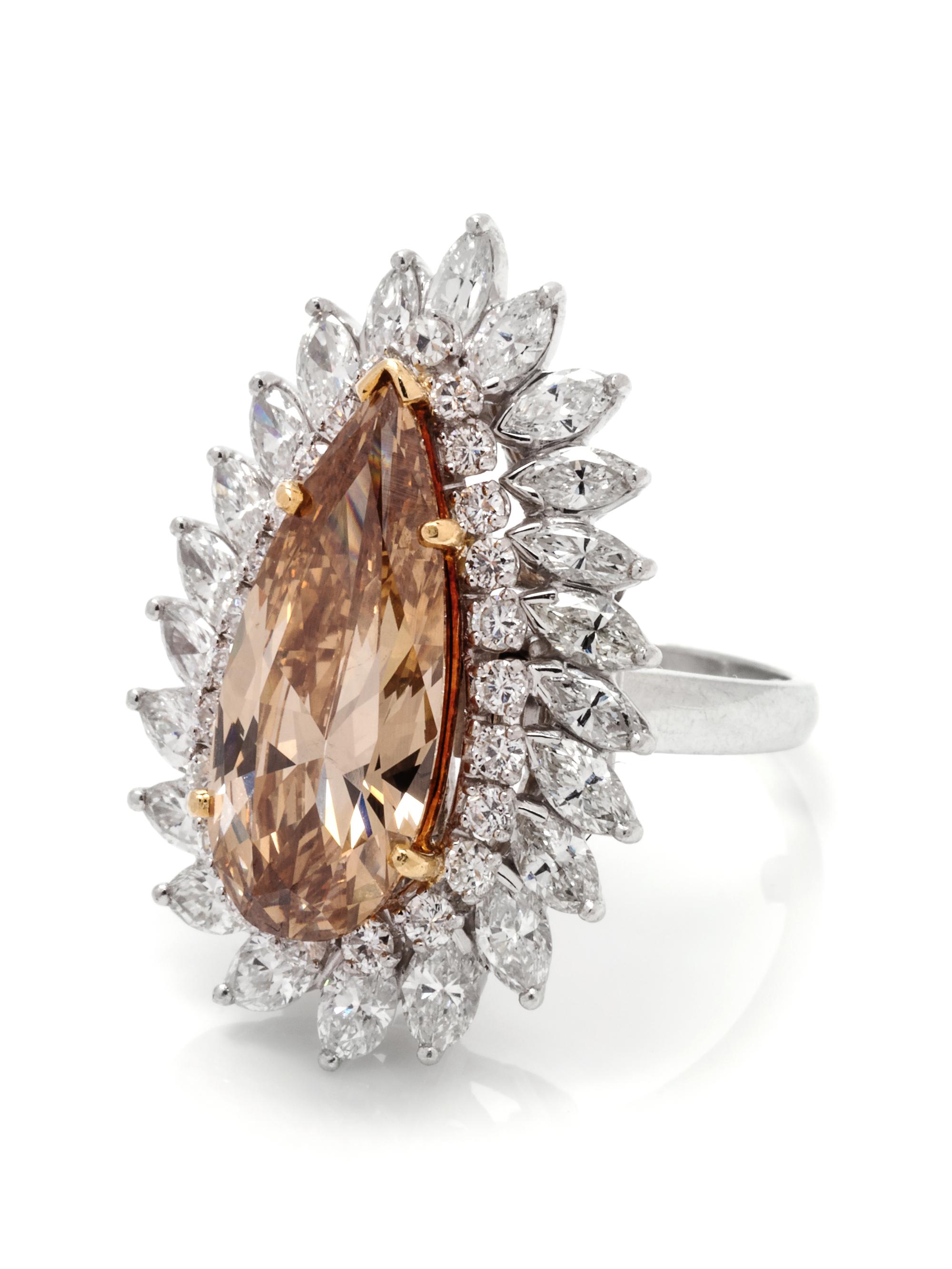 FANCY BROWN-YELLOW DIAMOND AND DIAMOND RING-DANT