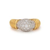 YELLOW GOLD AND DIAMOND SET