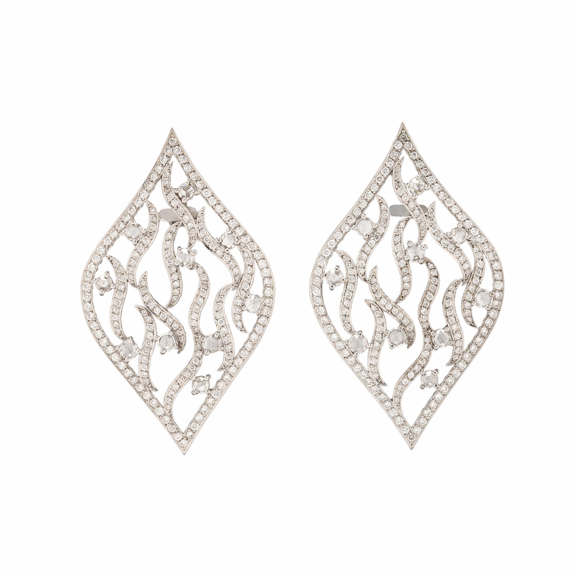 DIAMOND AND WHITE GOLD EARRINGS