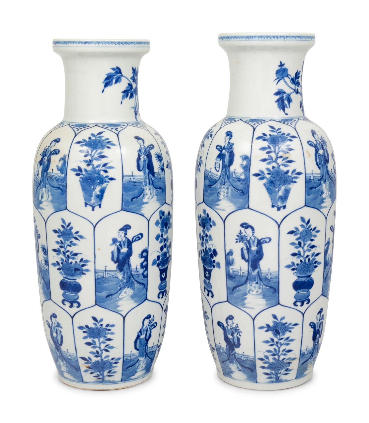 A Pair of Chinese Export Porcelain Vases