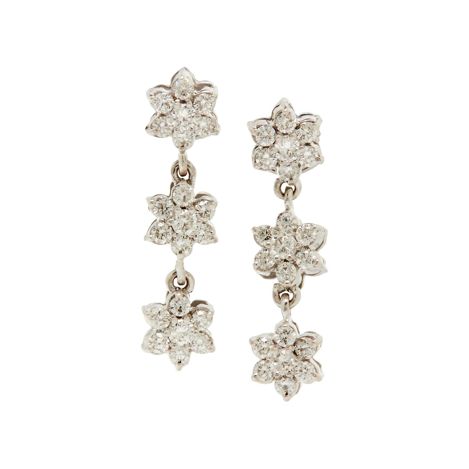 WHITE GOLD AND DIAMOND EARRINGS