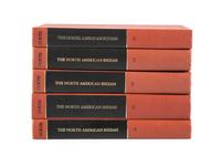 CURTIS, Edward (1868-1952). The North American Indian. New York, San Francisco, London: Johnson Reprint Corporation, 1976.