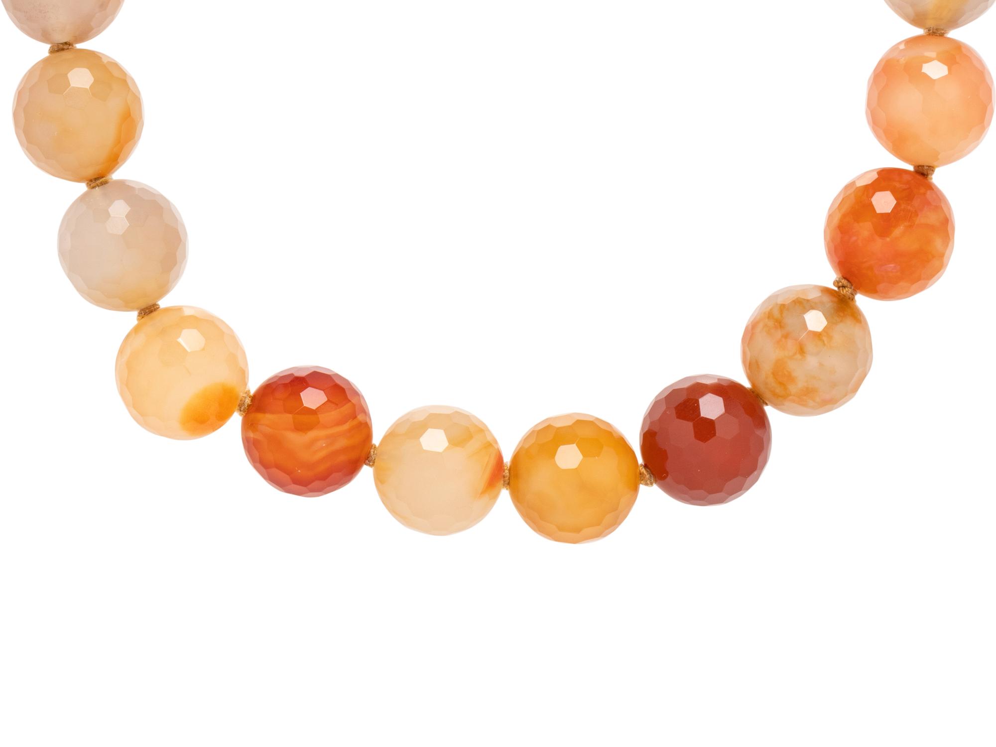 YELLOW GOLD AND AGATE BEAD NECKLACE