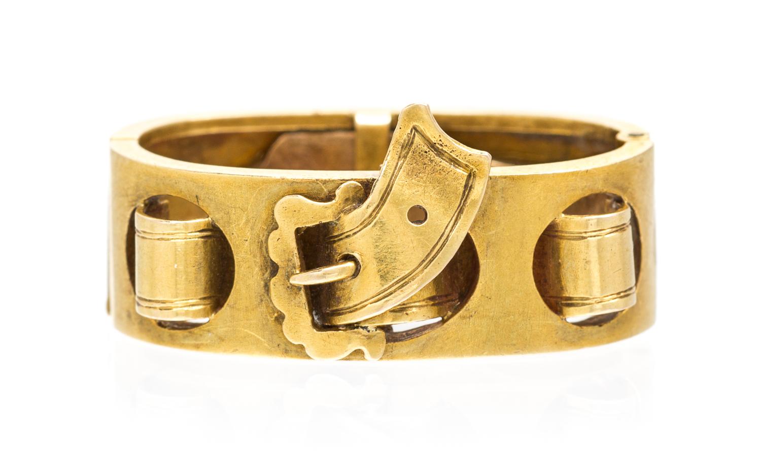 A Victorian 15 Karat Yellow Gold Scarf Ring, 3.80 dwts.