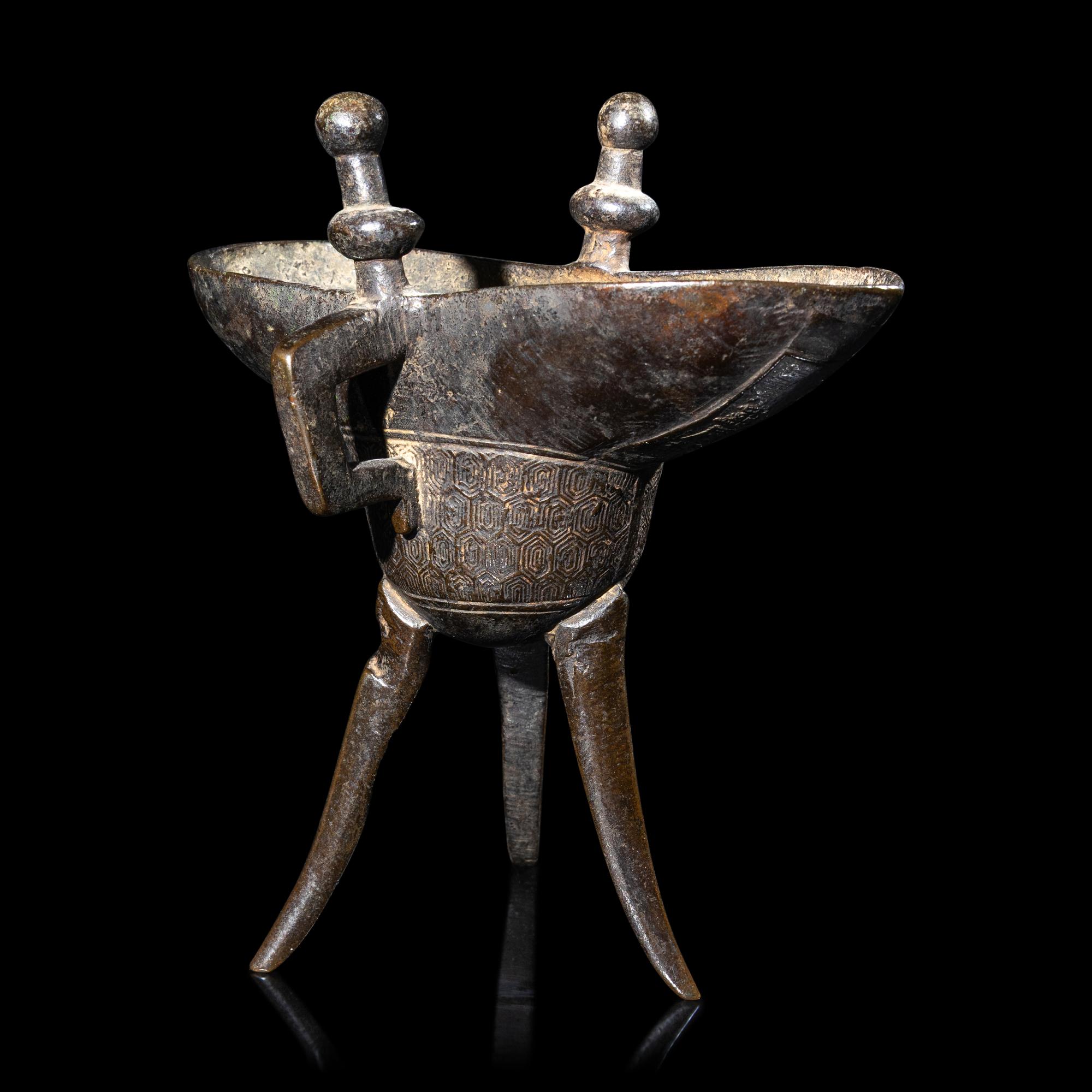 A Chinese Bronze Jue Vessel, Ming Dynasty, Zhengde Period 明正德 青銅爵
