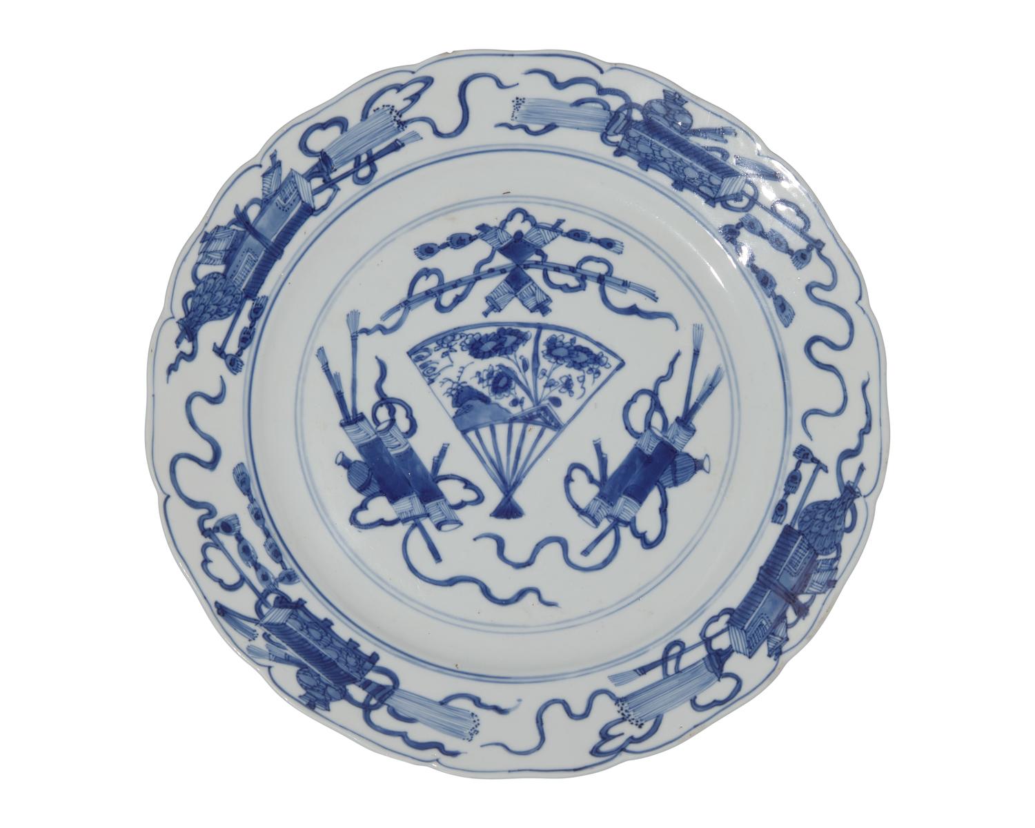 A set of six Chinese Export porcelain blue and white dinner plates, 18th century