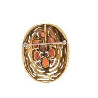 YELLOW GOLD AND CORAL BROOCH