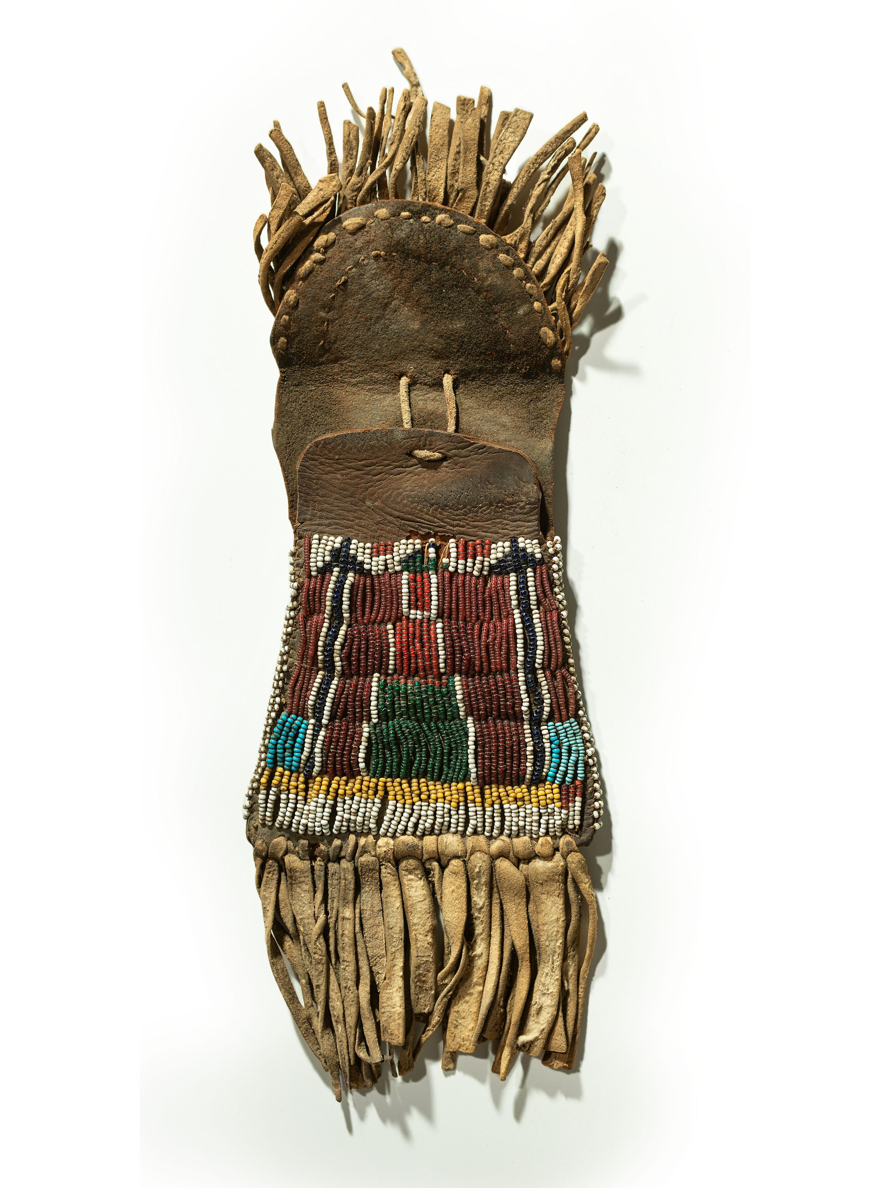 Kiowa Beaded Hide Strike-a-Light Case