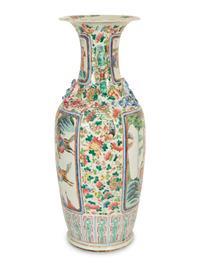 A Large Chinese Famille Rose Porcelain Vase