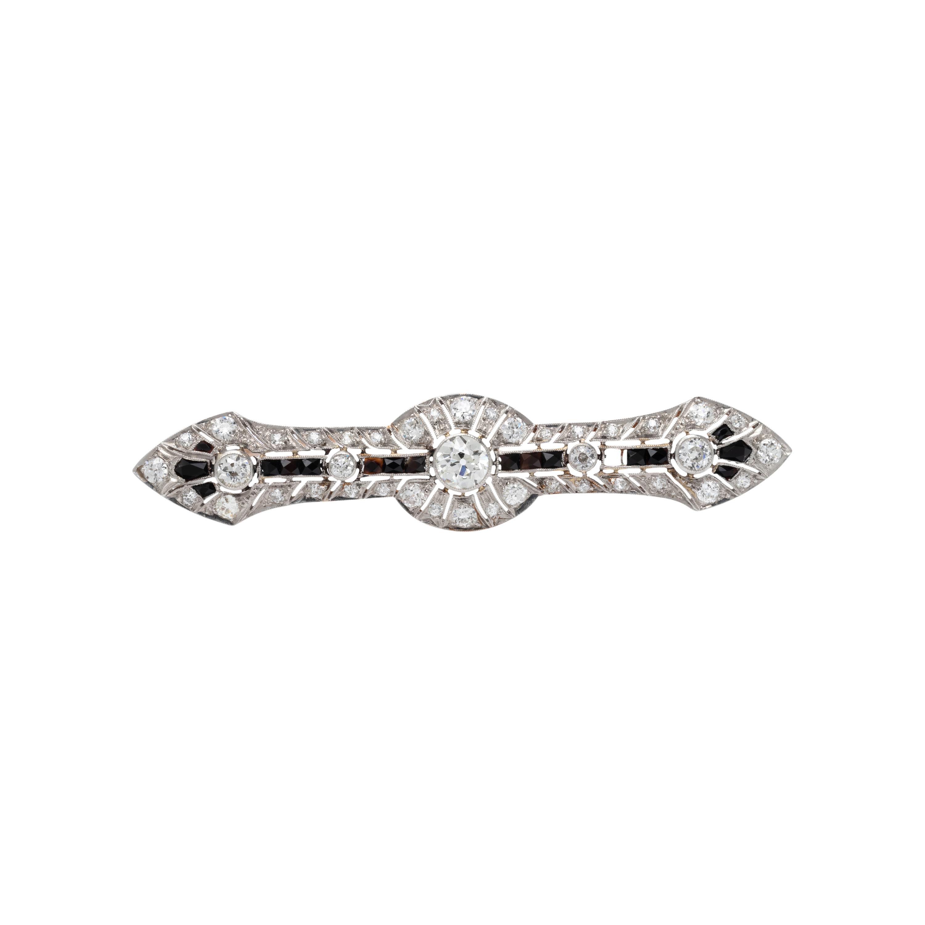 ART DECO, DIAMOND AND ONYX BROOCH