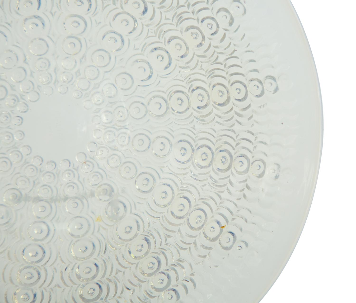 A Lalique Oursins Plate