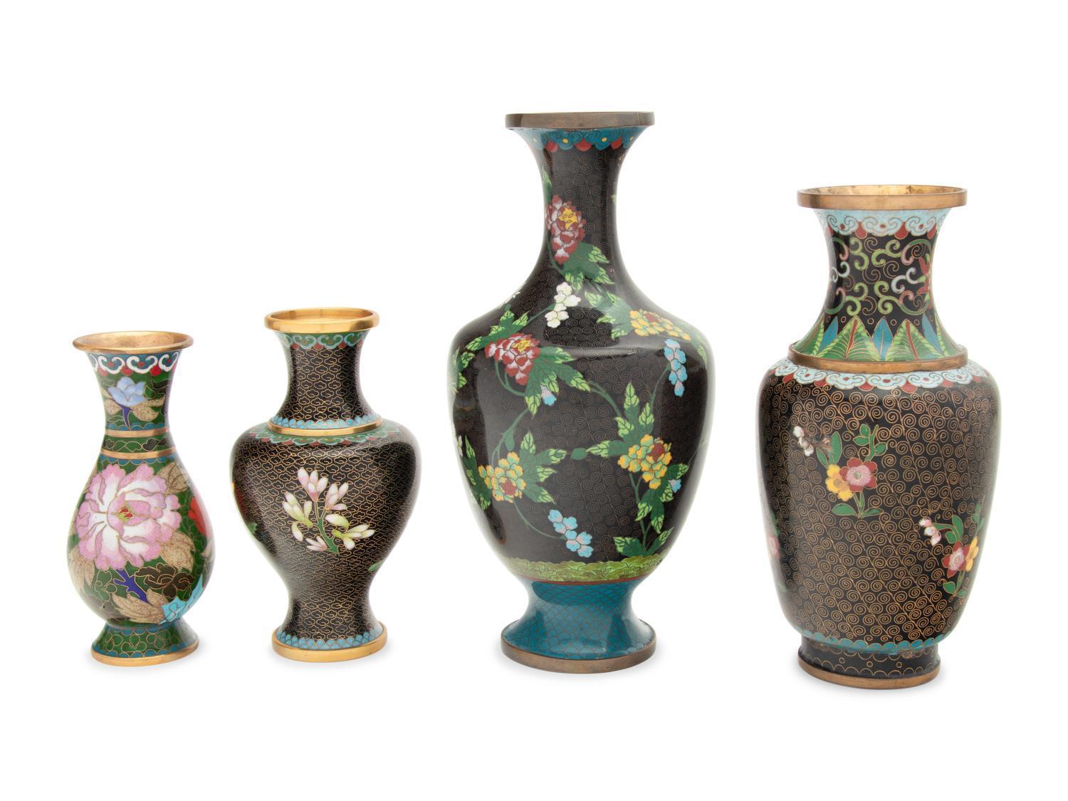 18 Japanese and Chinese Cloisonné Enamel Articles