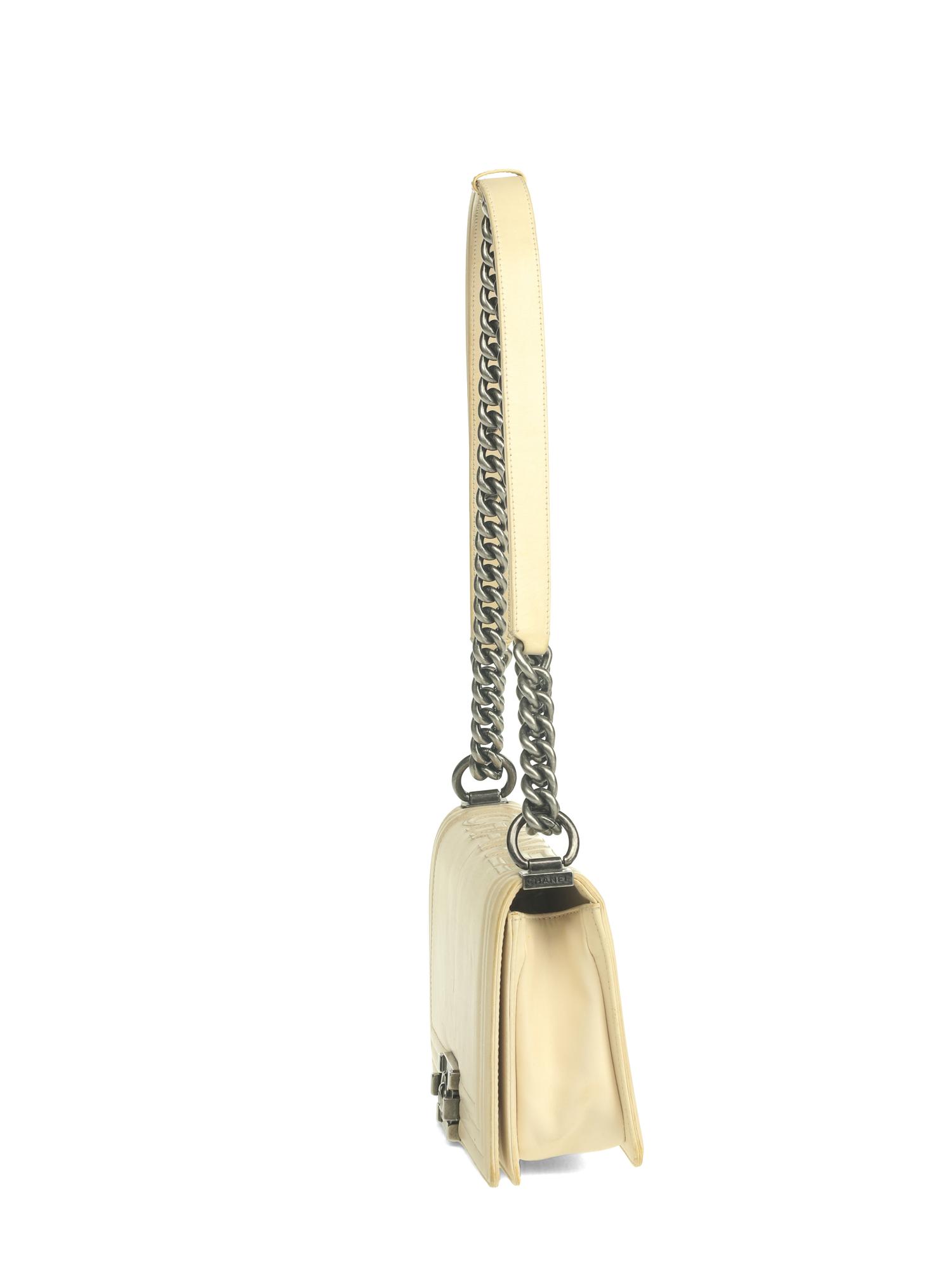 CHANEL, MEDIUM BOY BAG