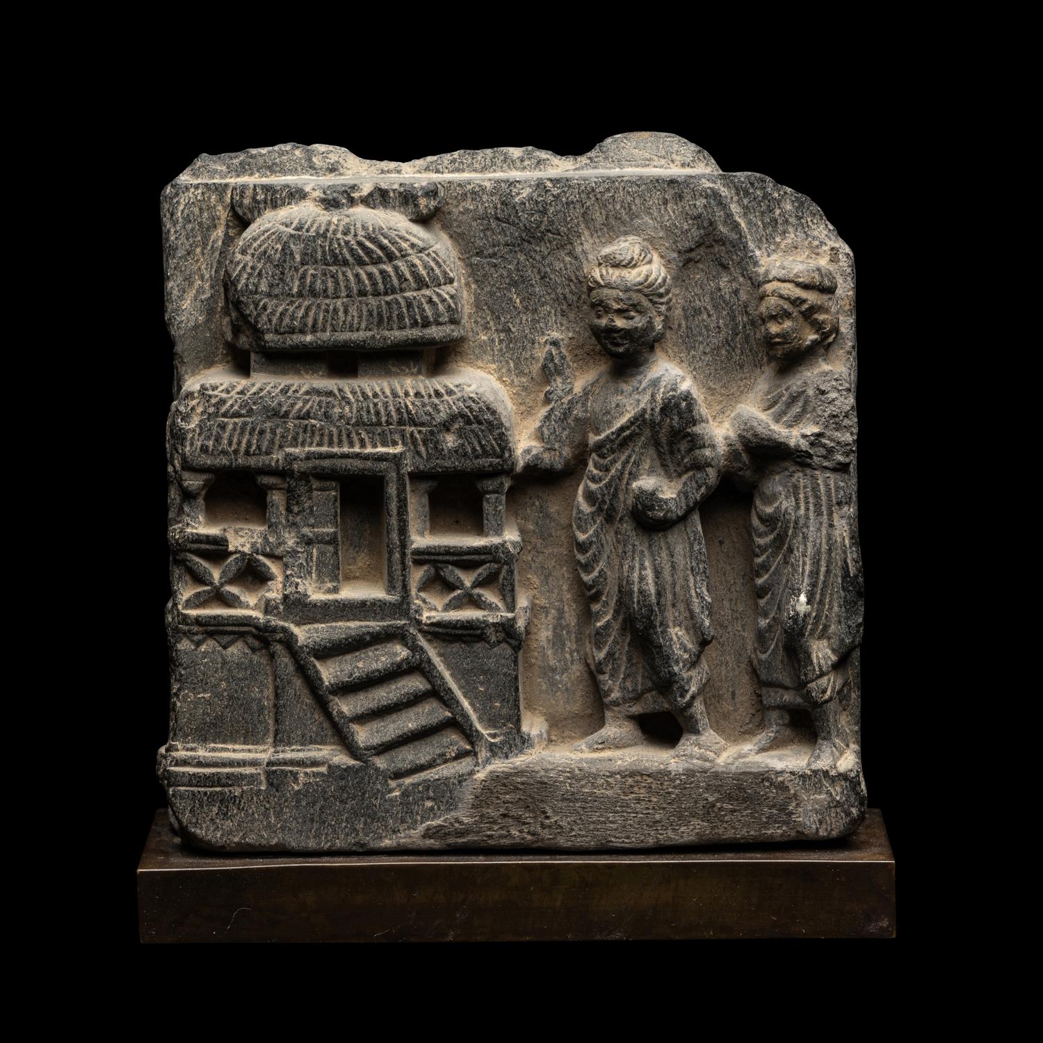 A Gandharan Grey Schist Frieze, 3rd-4th Century 三-四世紀 犍陀羅灰片岩佛祖尋訪圖石雕殘片