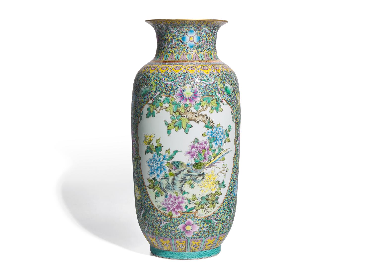 A Chinese Famille Rose Porcelain Vase