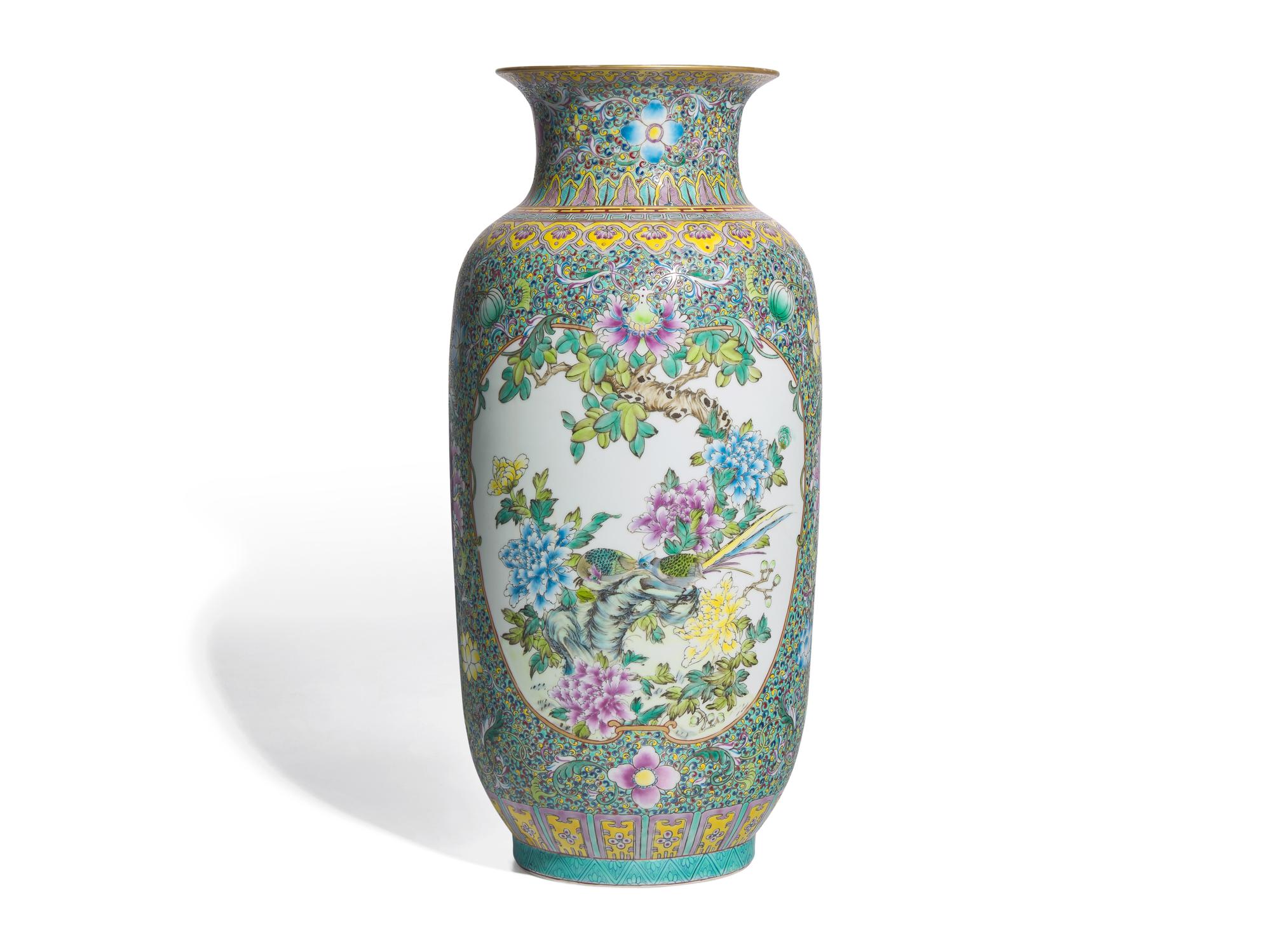 A Chinese Famille Rose Porcelain Vase