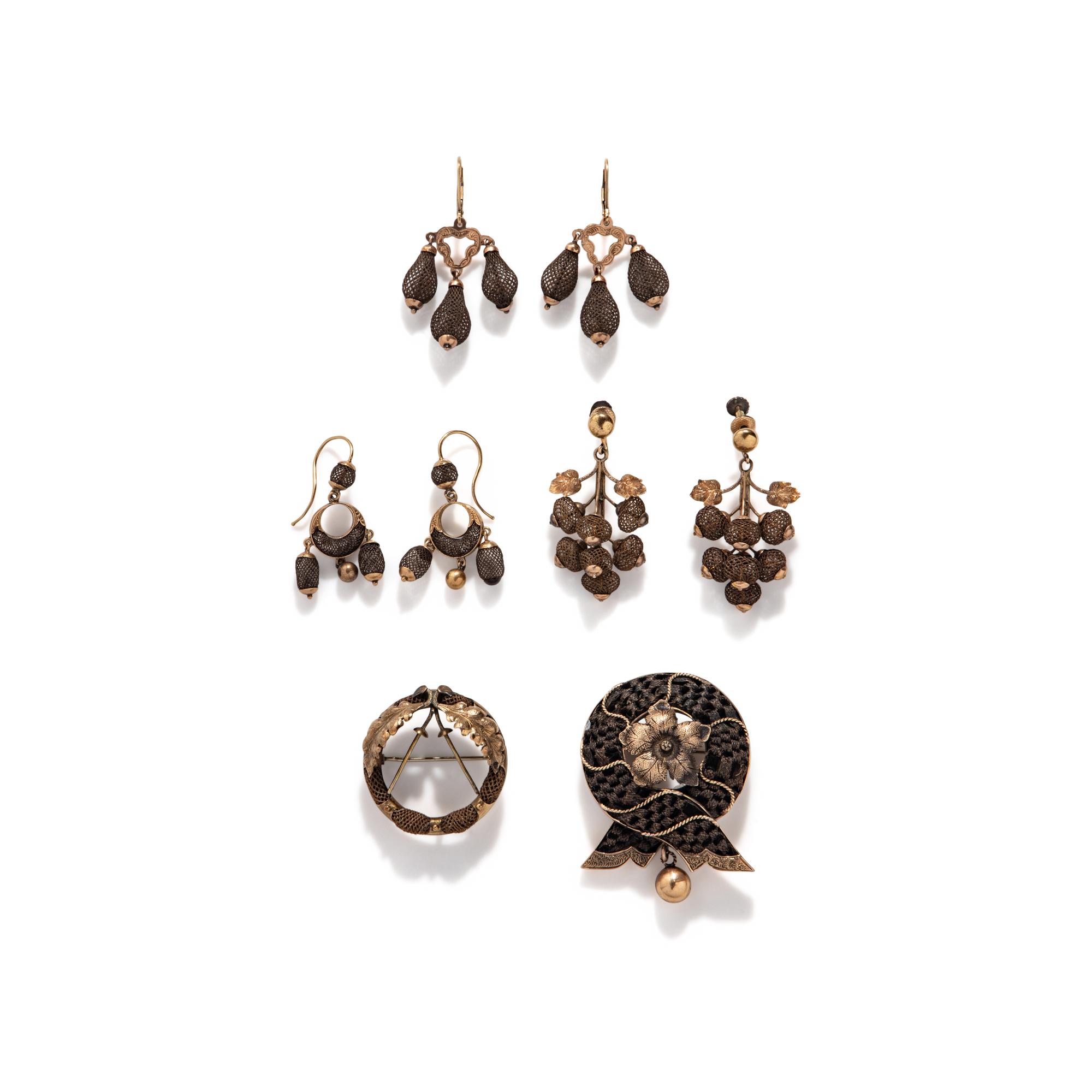 VICTORIAN, COLLECTION OF MOURNING JEWELRY