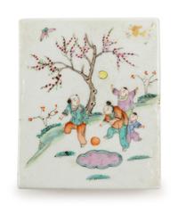 Four Chinese Famille Rose Articles