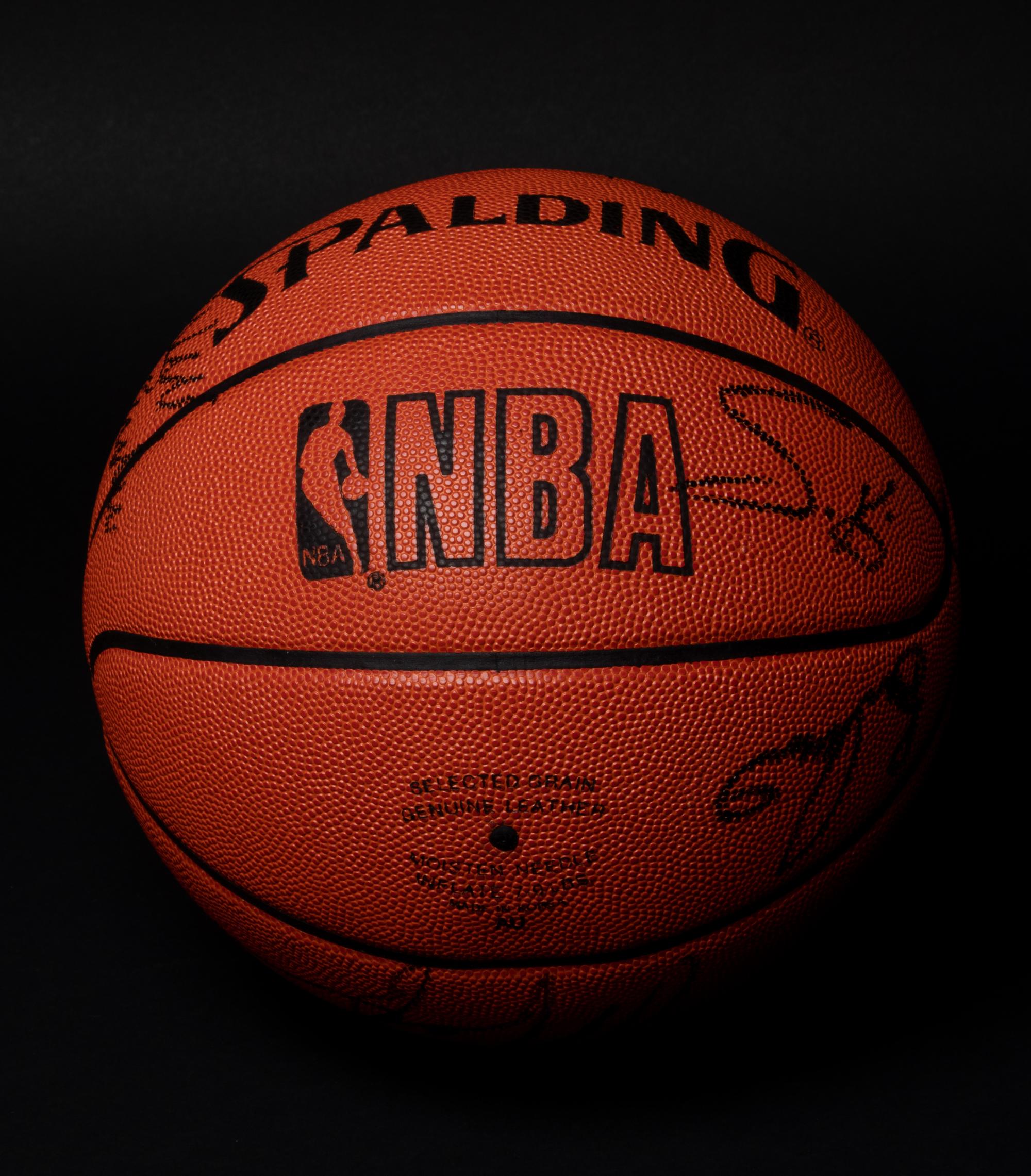 A 1990-91 Michael Jordan and Chicago Bulls Team Signed Basketball (11 Signatures, Beckett LOA),