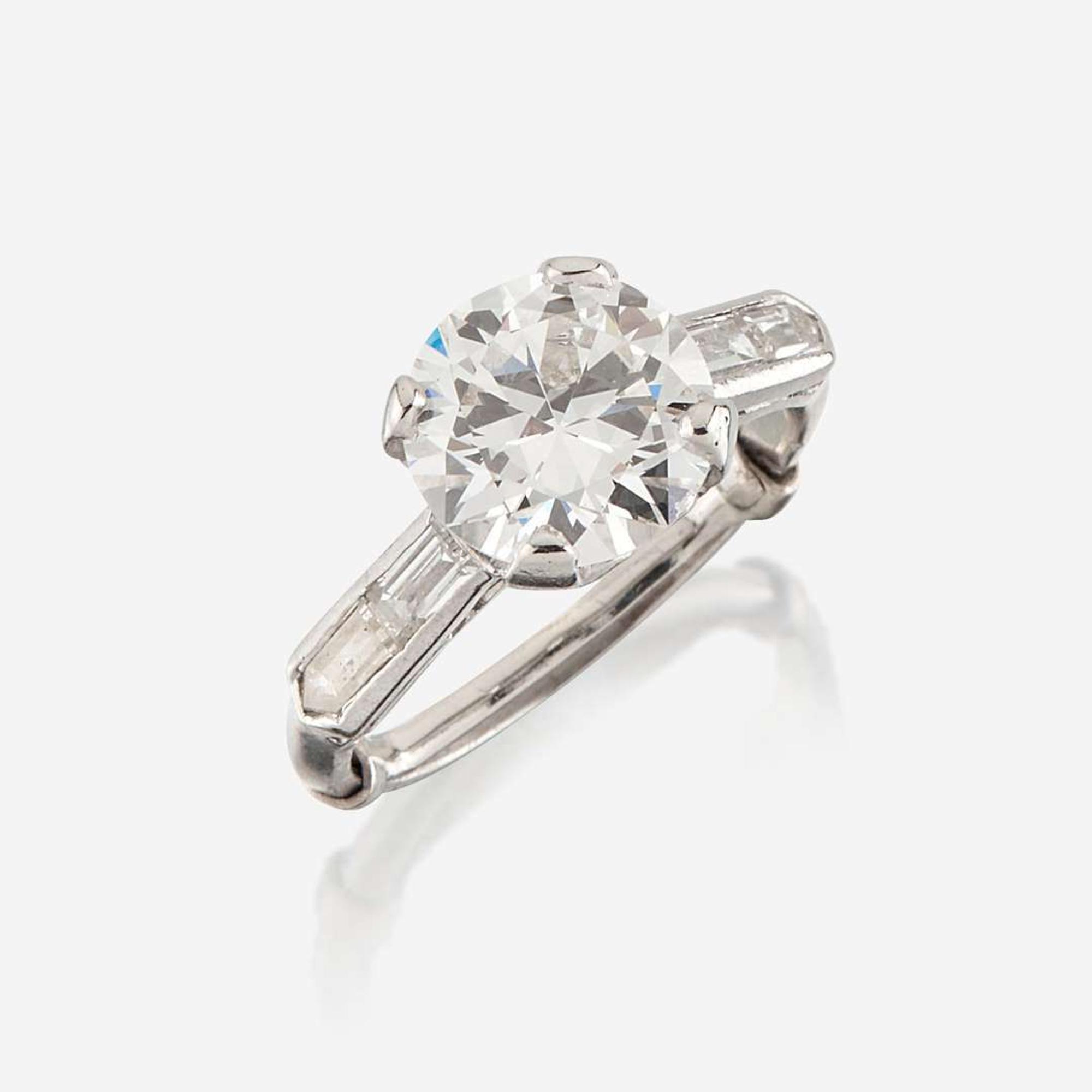 A diamond solitaire