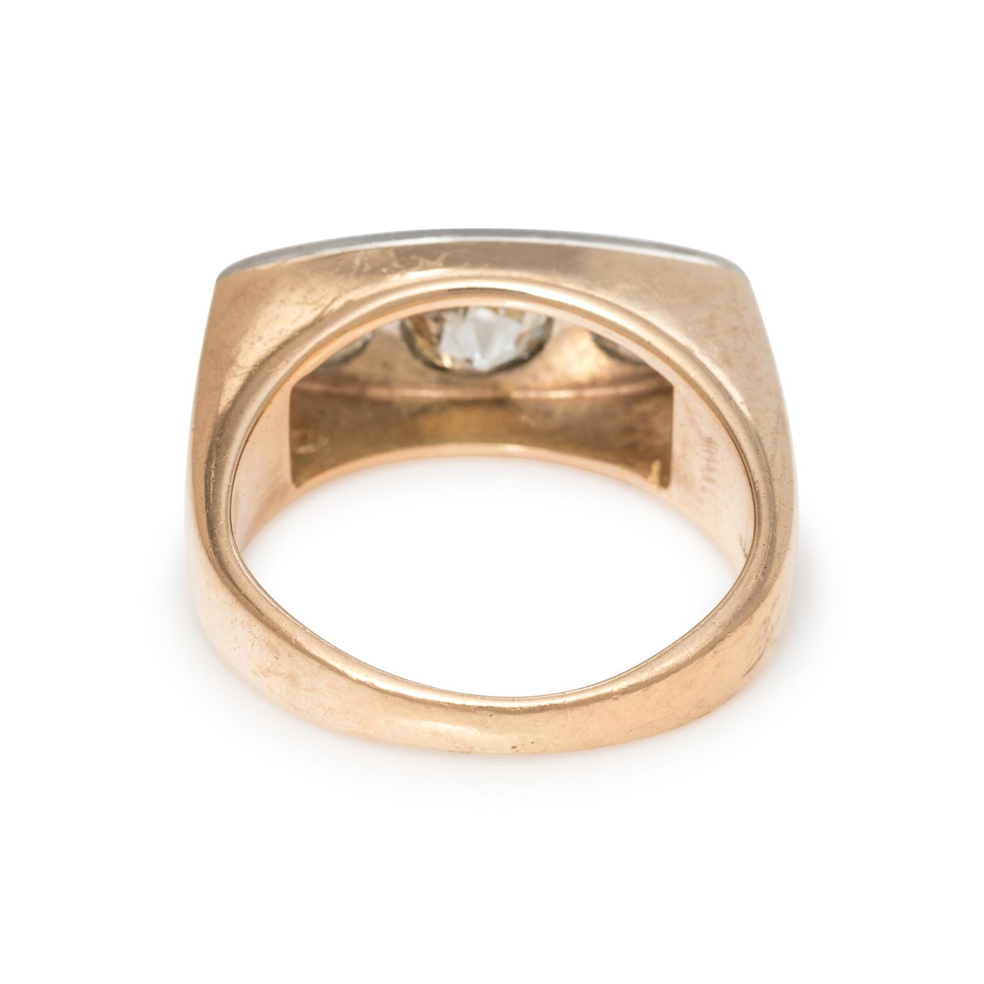 DIAMOND RING