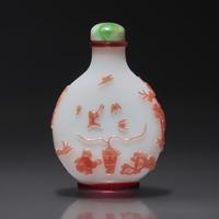 A Chinese Overlay Glass Snuff Bottle, Yangzhou School, Qing Dynasty, Late 19th Century — 清晚期 揚州作涅白地套紅料烹茶圖鼻煙壺