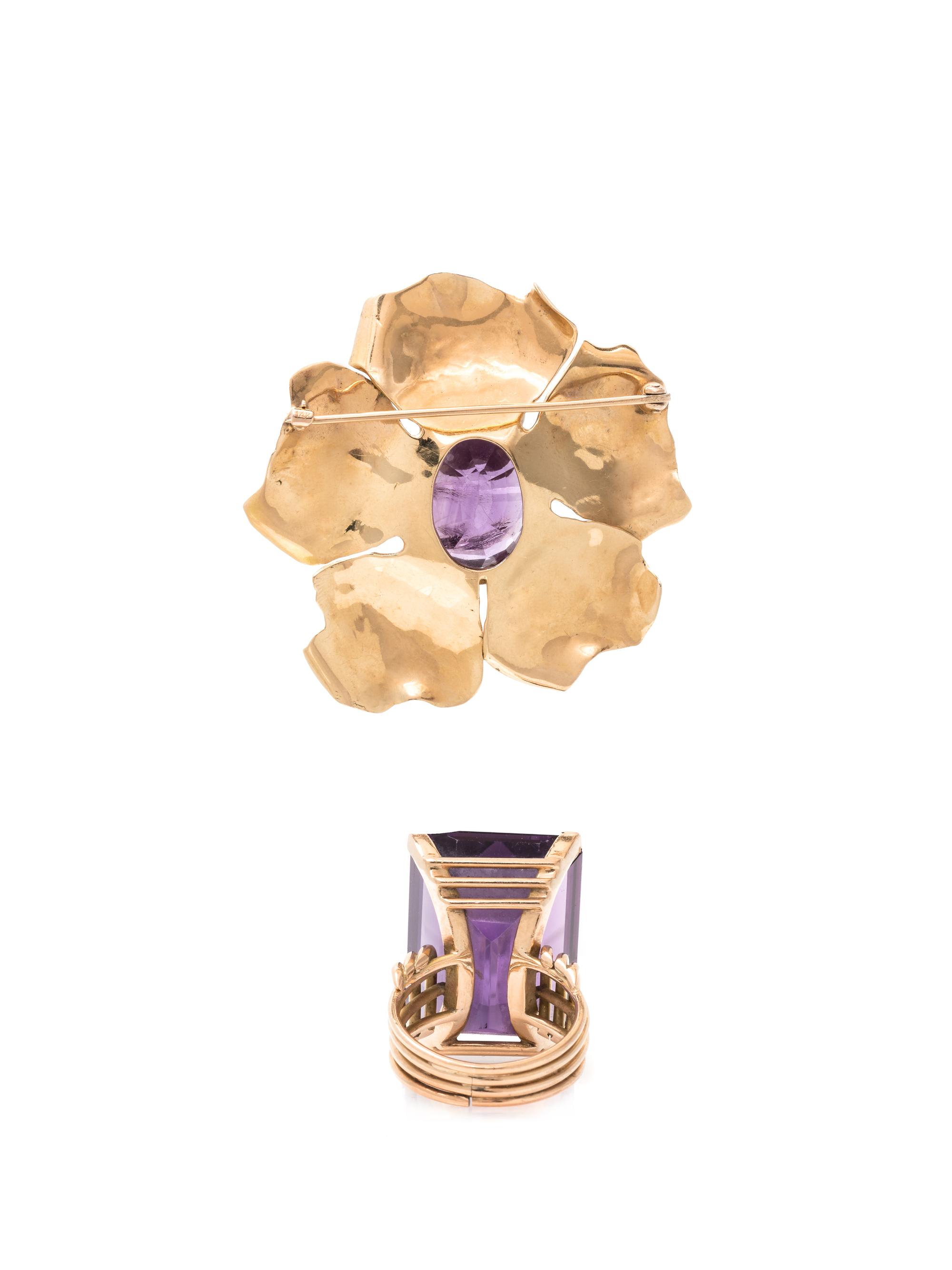 COLLECTION OF YELLOW GOLD AND AMETHYST JEWELRY