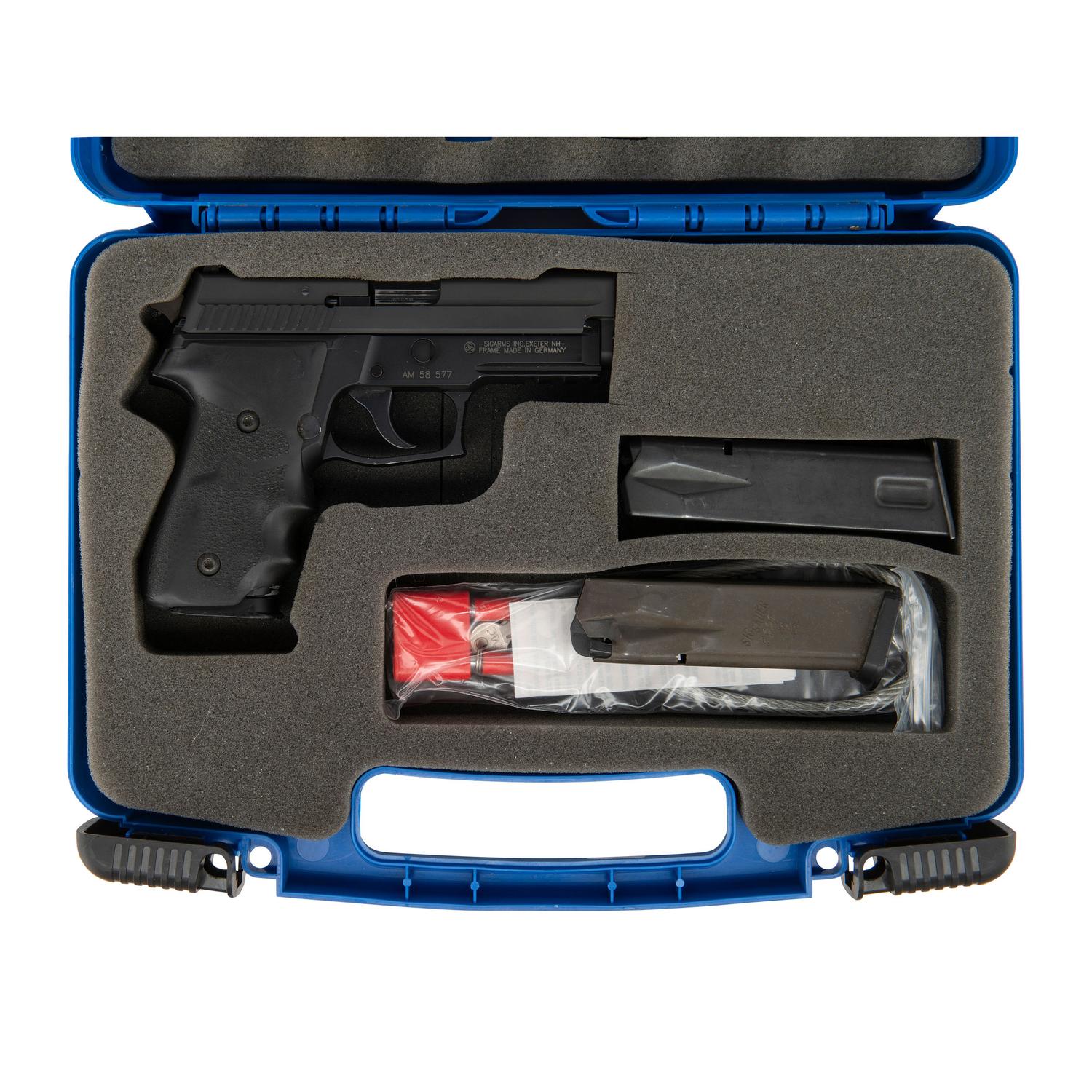 *Sig P229 .40 in Box with Accessories