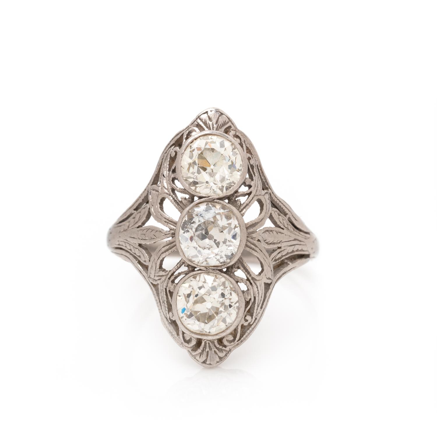 ANTIQUE, DIAMOND RING