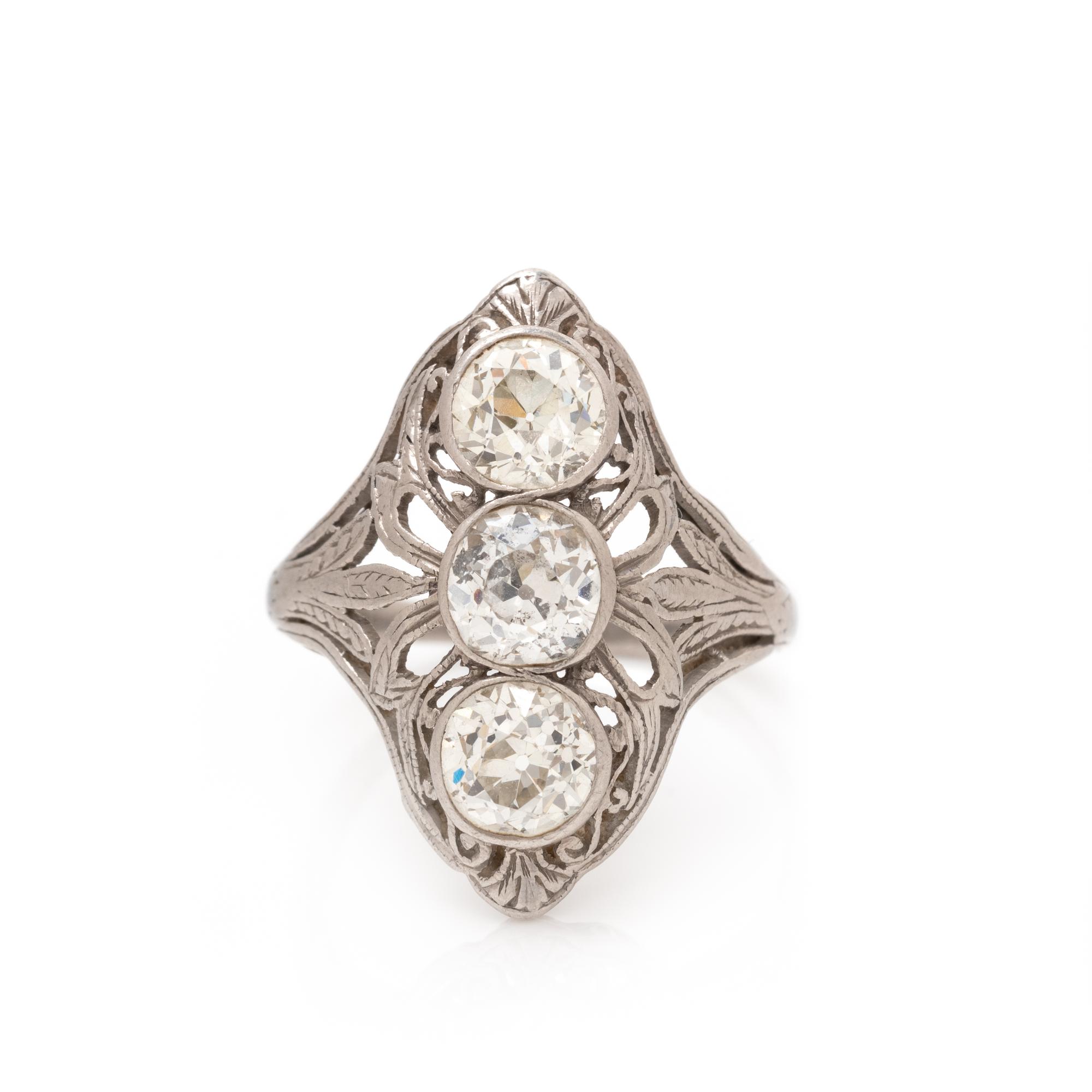 ANTIQUE, DIAMOND RING